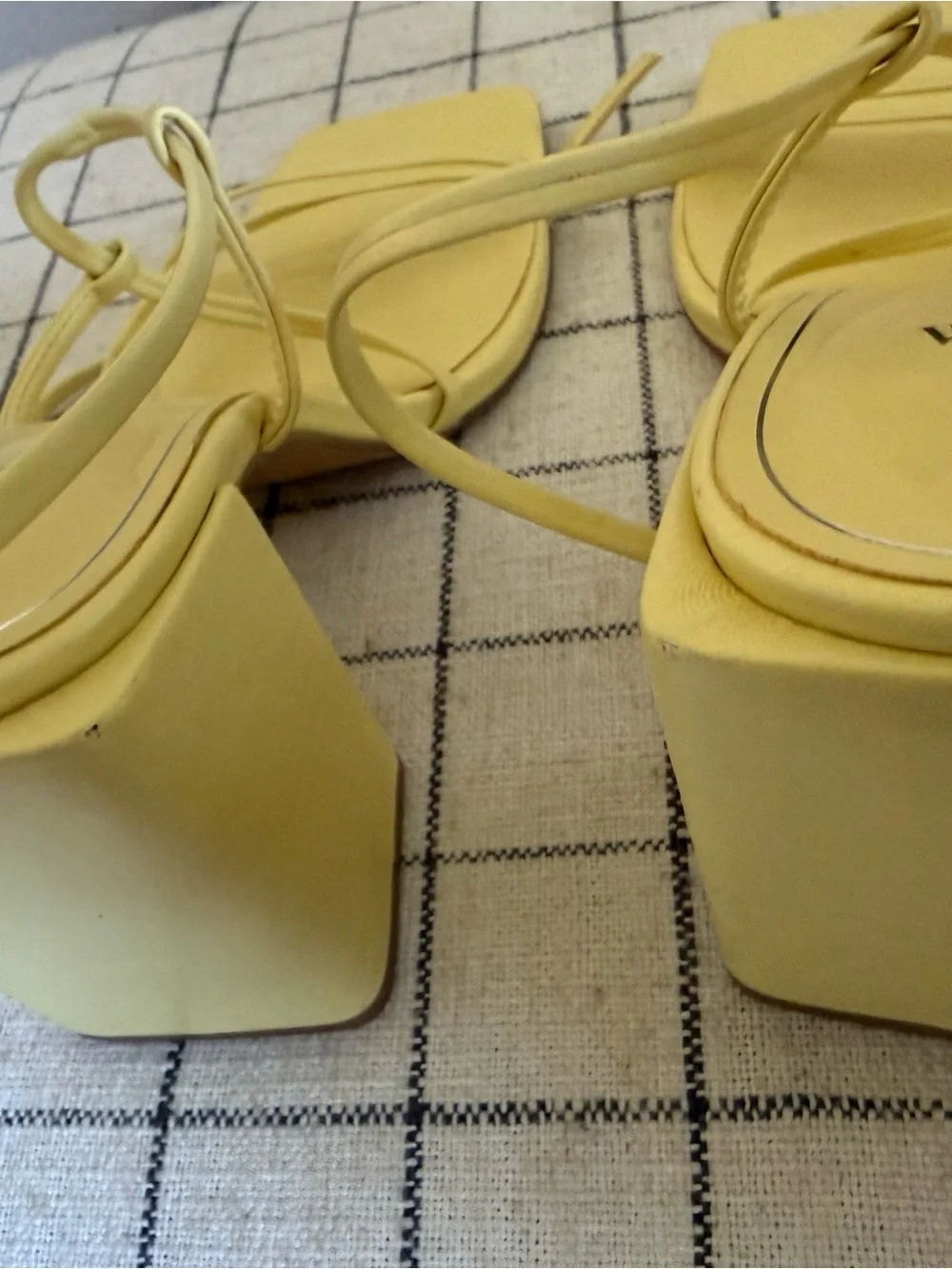 Zara Pale Yellow Strappy Block Heel Sandals - Picture 3 of 10